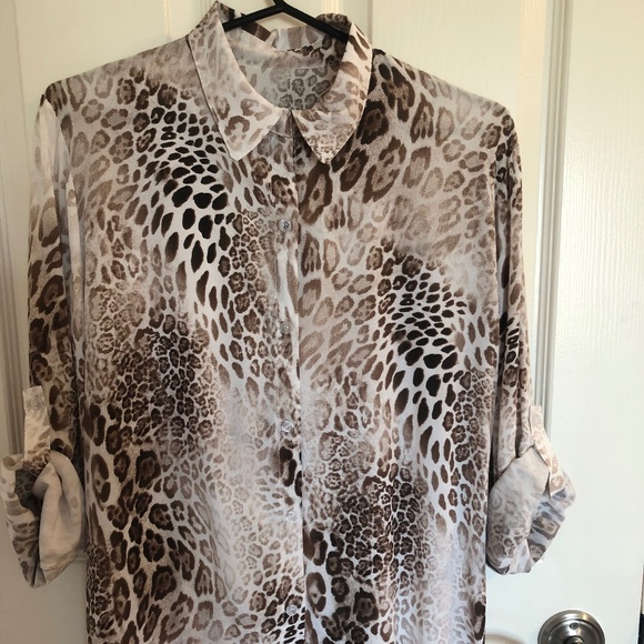 ANIMAL PRINT 3/4 SLEEVE BLOUSE🤎🤍🖤 - Picture 1 of 6